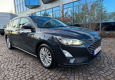 Ford Focus Titanium 1.5 TDCI Automatik LED NAVI PDC