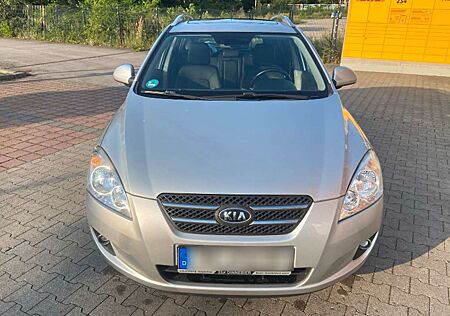 Kia XCeed Ceed SW / cee'd SW 2.0 Automatik,Klimaauto., Teilleder,GSD,scheckheft