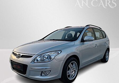 Hyundai i30 2.0 Premium Voll-Leder Navi PDC großer Service