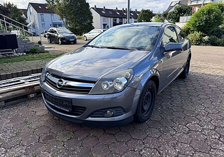 Opel Astra 1.8 16V GTC