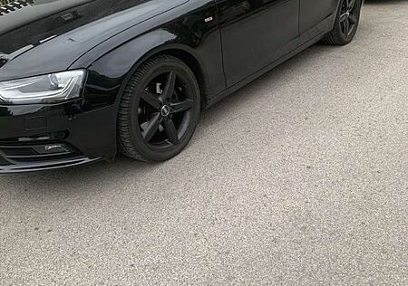 Audi A4 Avant 2.0 TDI DPF multitronic S line Sportpaket