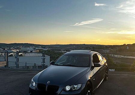 BMW 330d 330 Coupe Aut.