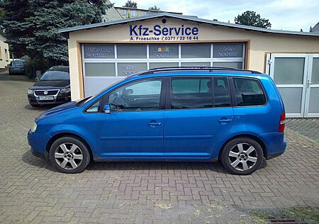 VW Touran Volkswagen 1.6 FSI Trendline