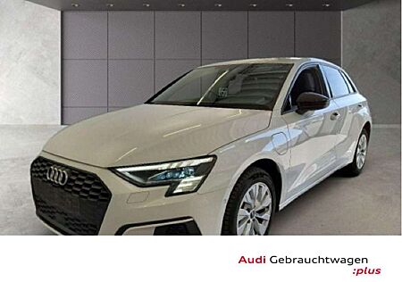 Audi A3 40 TFSI e S-line Matrix ACC B&O