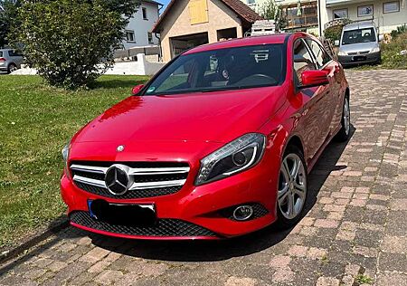 Mercedes-Benz A 180 BlueEfficiency (176.042)