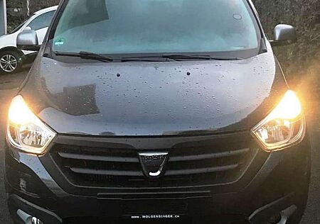 Dacia Lodgy TCe 1,2 (116PS) Stepway, 7 Sitzer 8212/ACX; Euro 6
