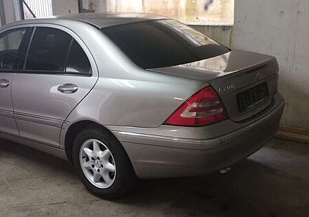 Mercedes-Benz C 200 Kompressor Elegance Halbautomatik Top zustand !