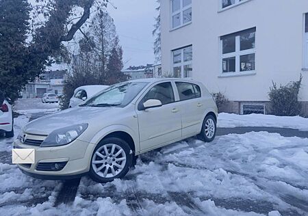 Opel Astra 1.8 Elegance