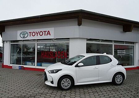 Toyota Yaris Hybrid Business Edition