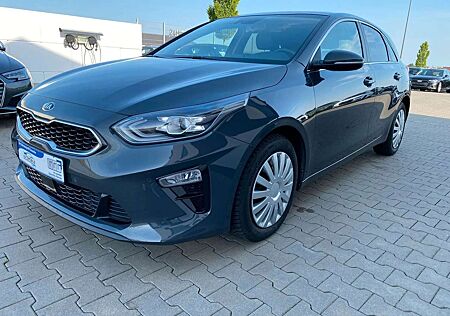 Kia Cee'd gebraucht kaufen Kia Cee'd Ceed / Ceed Platinum Edition|LED|NAVI|