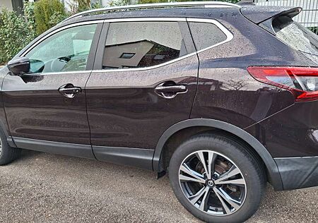 Nissan Qashqai 1.3 DIG-T DCT N-CONNECTA