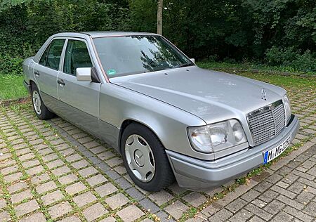 Mercedes-Benz E 280 E-Klasse