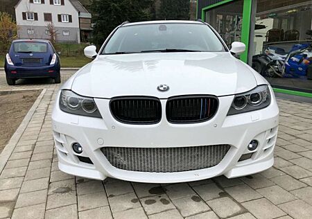 BMW 320d 320 xDrive Volleder Xenon Panoramadach Soundpaket