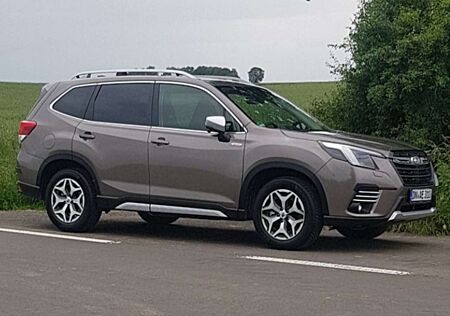 Subaru Forester 2.0ie Lineartronic Active