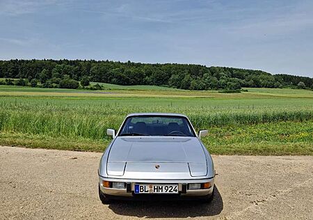 Porsche 924