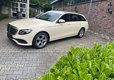 Mercedes-Benz E 200 d Leder Radio Klima Multi Freispr. P