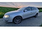 VW Passat Variant Volkswagen 2.0 TDI DPF 4Motion Comfortline Xenon AHK 8 Räder