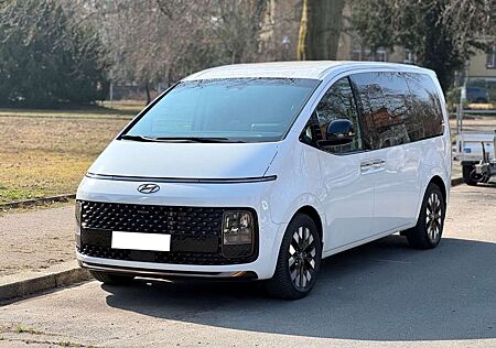 Hyundai Staria 2.2 CRDi Signature 4WD Vollausstattung