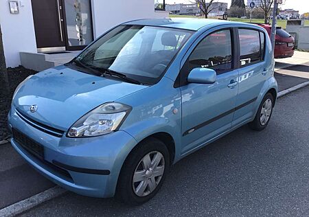 Daihatsu Sirion 1.0 o.TÜV Klimaanlage ZV mit FB