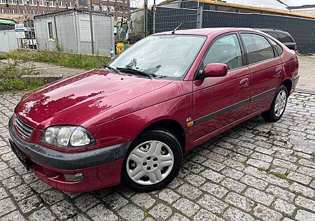 Toyota Avensis 2.0 linea sol