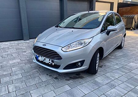 Ford Fiesta Titanium SYNC Edition