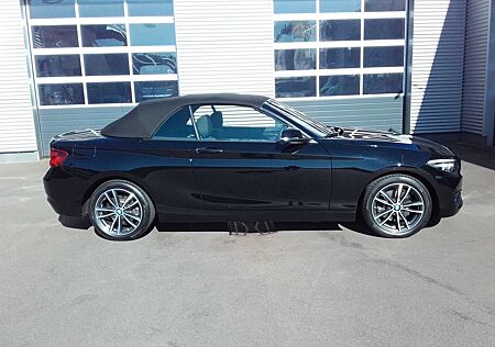 BMW 220 Baureihe 2 Cabrio d Sport Line