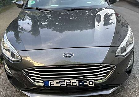 Ford Focus 1.5 TDCi DPF Start-Stopp-System COOL&CONNECT