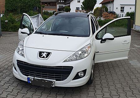 Peugeot 207 SW HDi FAP 90 (Blue Lion) Family
