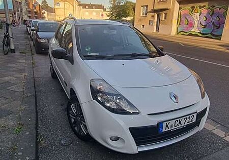 Renault Clio TCe 100 Grandtour Night and Day