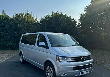VW T5 Multivan Volkswagen Caravelle Comfortline lang