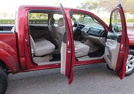 Toyota Tacoma PreRunner V6 4dr Double Cab 5.0 ft. SB