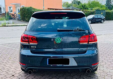 VW Golf GTI Volkswagen 2.0