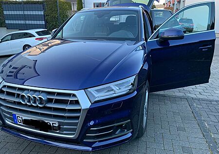 Audi Q5 Hybrid 50 TFSI e quattro S tronic schw.AHK