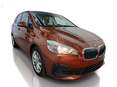 BMW 225 225 xe Advantage PDC Navi RFK