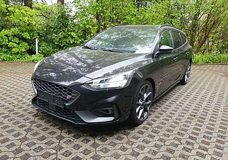 Ford Focus Turnier 2.0 Diesel 140kW EcoBlue S&S ST