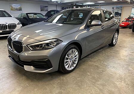 BMW 118 i Behördenfahrzeug 2024 wenig KM !