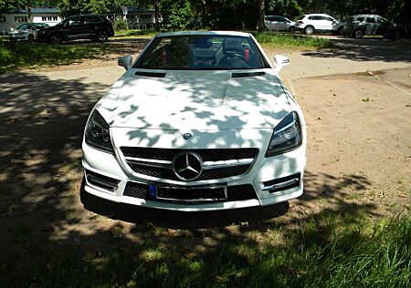 Mercedes-Benz SLK 300 9G-TRONIC