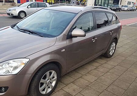 Kia XCeed Ceed SW / cee'd SW Ceed 2.0 CRDi SW EX