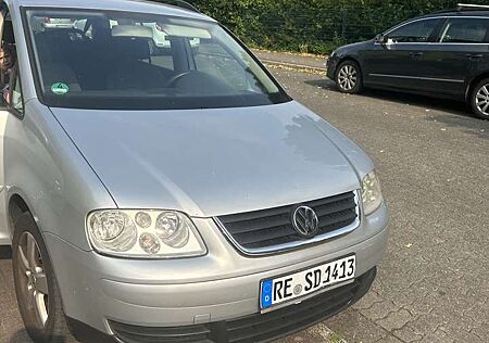 VW Touran Volkswagen 2.0 TDI Trendline