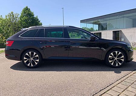 Skoda Superb Combi 2.0 TDI DSG Ambition