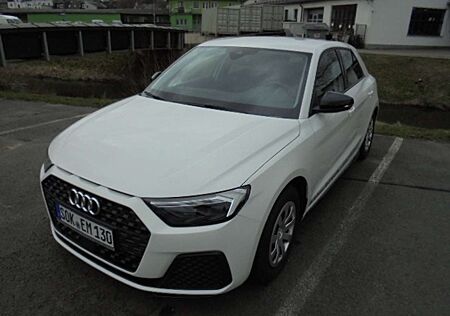 Audi A1 25 TFSI basis