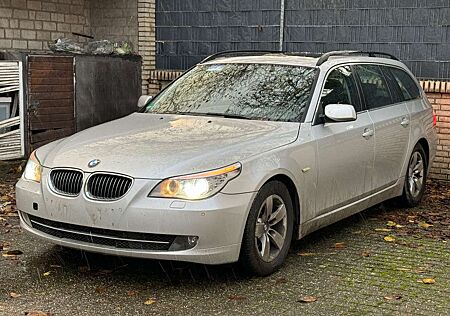 BMW 525 d Touring+PANO+NAVI+TEMPO+BI-XENON+LEDER+PDC