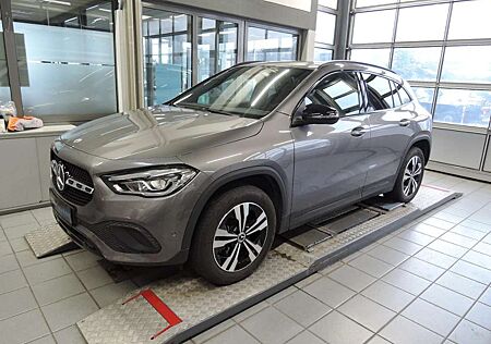 Mercedes-Benz GLA 250 e Night/Progressive/LED/Kamera/AHK/