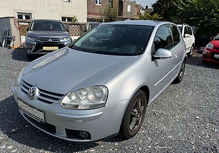 VW Golf Volkswagen 1.4 V Lim. Goal Klima SHZ Alus TÜV Neu