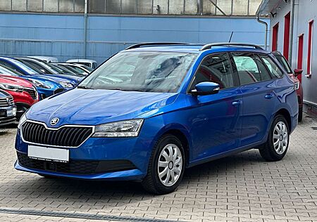 Skoda Fabia 1.0 TSI*AHK*KLIMAAUTO*PDC*TEMPO*DAB*Sitzheizg*