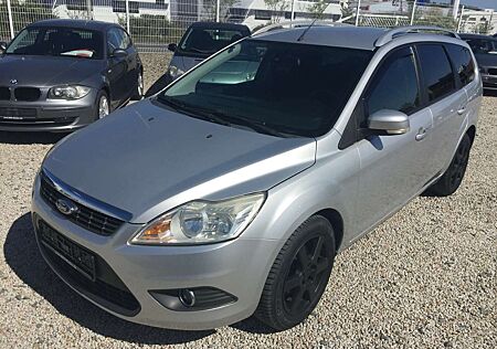 Ford Focus Kombi,Amb.,Klima,Tempom.,Alu !