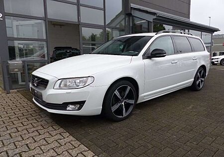 Volvo V70 Linje Svart D3 EU6*Bi-XENON*AHK*NAVI*SHZ*LEDER*