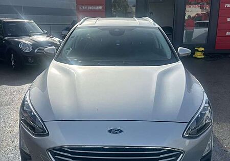Ford Focus Turnier Cool & Connect