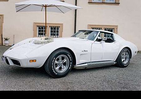 Chevrolet C3 Corvette targa stingray side pipes
