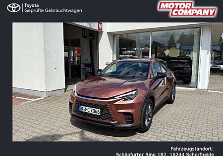 Lexus LBX 1,5 Hybrid Automatik 5Trg. mit Komfort Paket